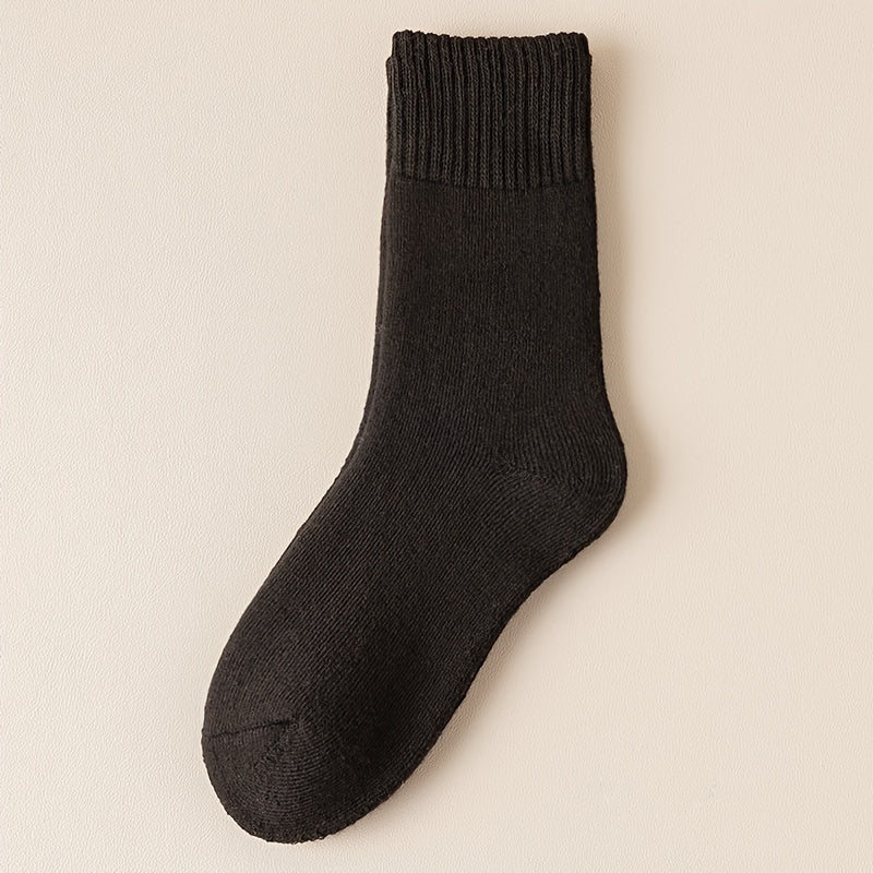 A Pair of Thickened Thermal Terrycloth Socks for Autumn and Winter