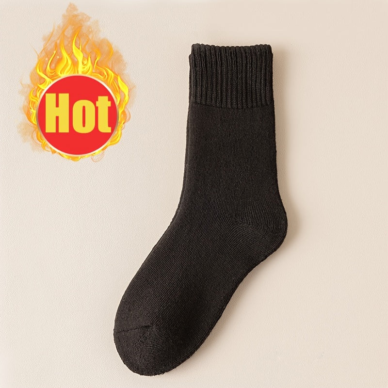 A Pair of Thickened Thermal Terrycloth Socks for Autumn and Winter