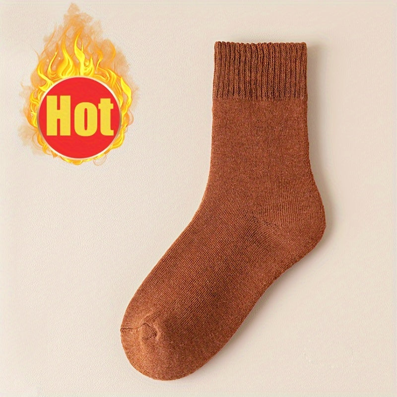 A Pair of Thickened Thermal Terrycloth Socks for Autumn and Winter