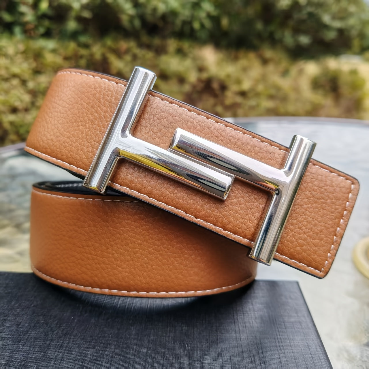 A Gift Box Containing a Reversible Belt for Couples, Featuring a Smooth 1.5inch Buckle