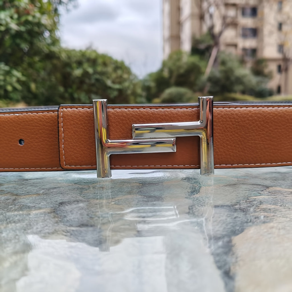 A Gift Box Containing a Reversible Belt for Couples, Featuring a Smooth 1.5inch Buckle
