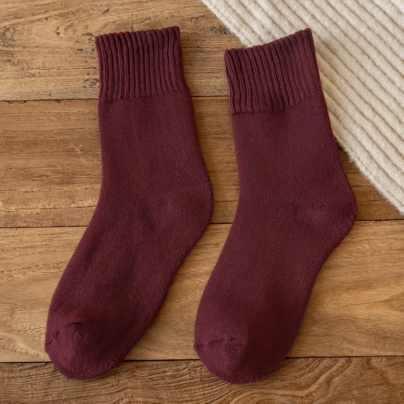 A Pair of Thickened Thermal Terrycloth Socks for Autumn and Winter