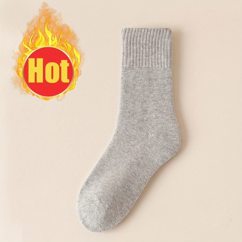 A Pair of Thickened Thermal Terrycloth Socks for Autumn and Winter